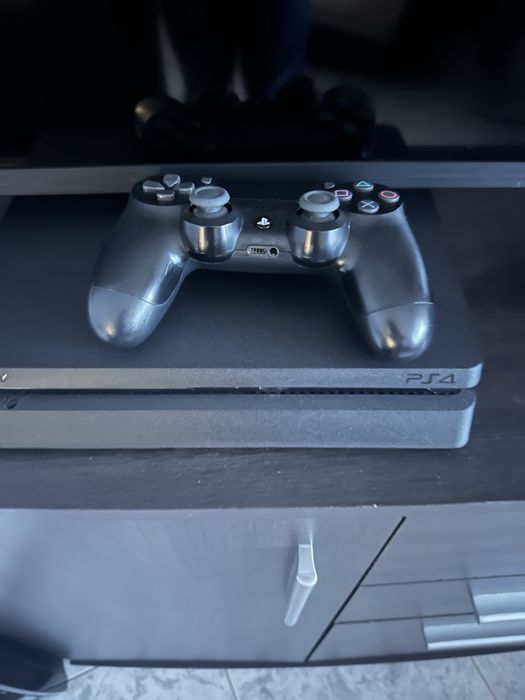 Vendo playstation 4 slim