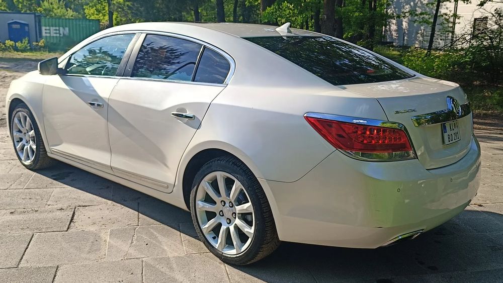 Buick Lacrosse Lacrosse 3,6V6 Aut w najbogatszej wersji