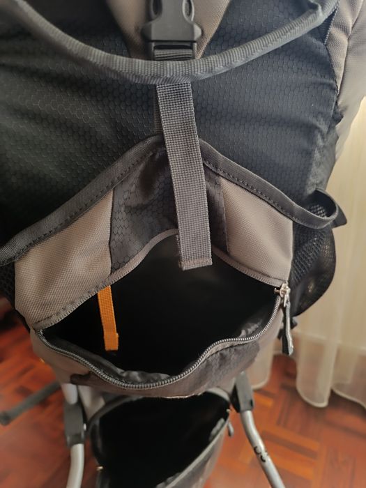 Porta-Bebé Caminhada Deuter Kid Comfort