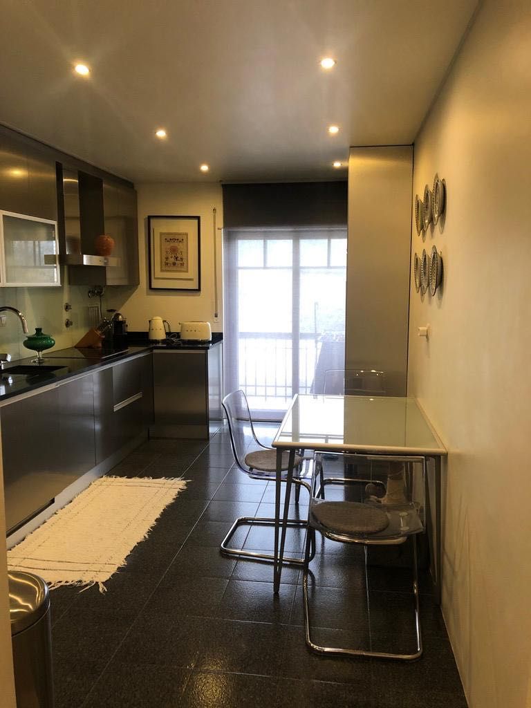 mesa e cadeiras IKEA