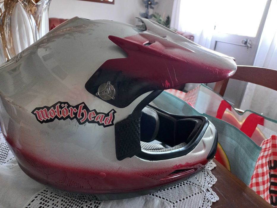 Capacete verm/cinza