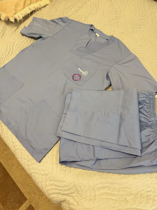 Човічий хірургічний костюм