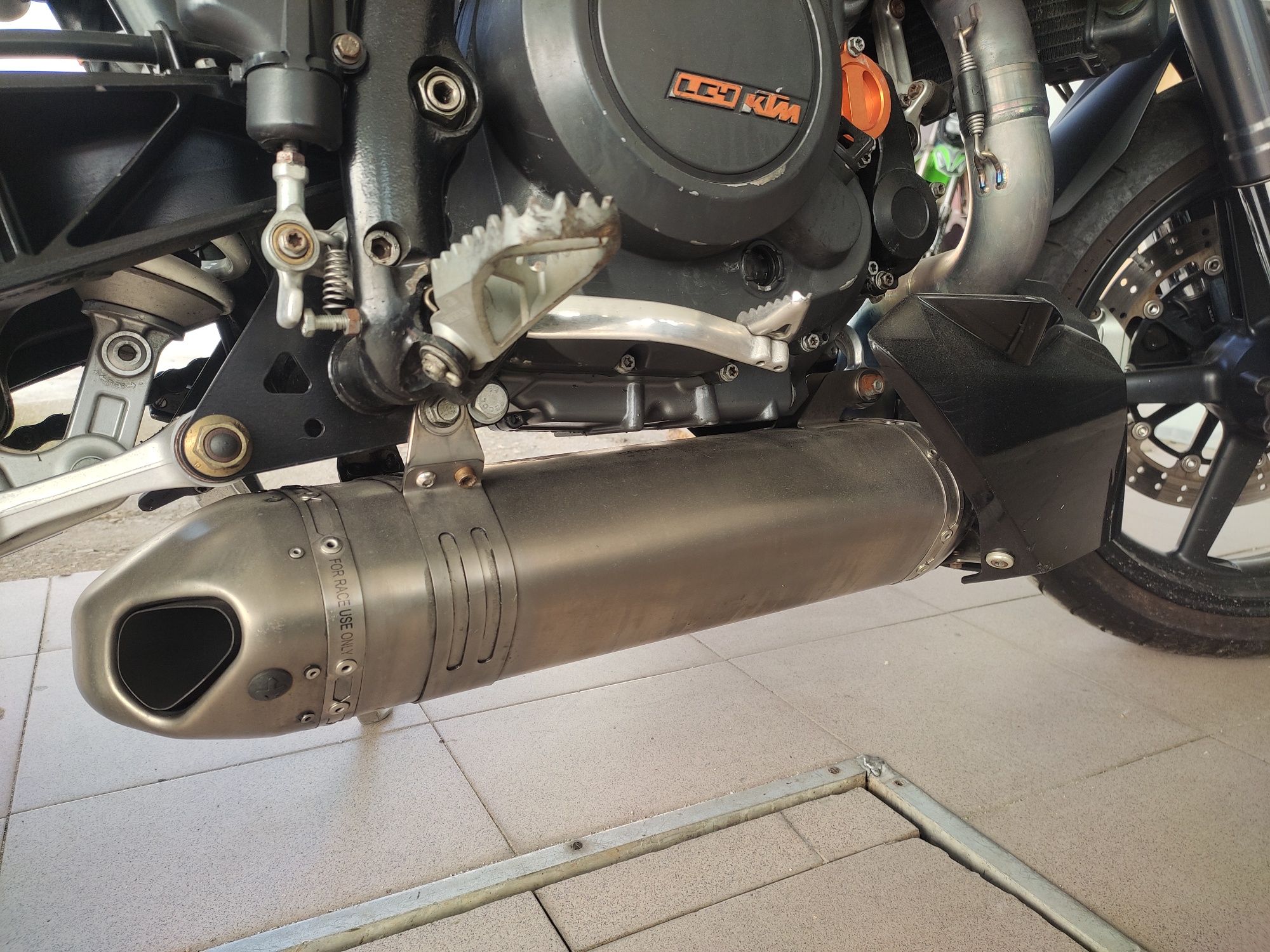 KTM Duke 690 (a2)