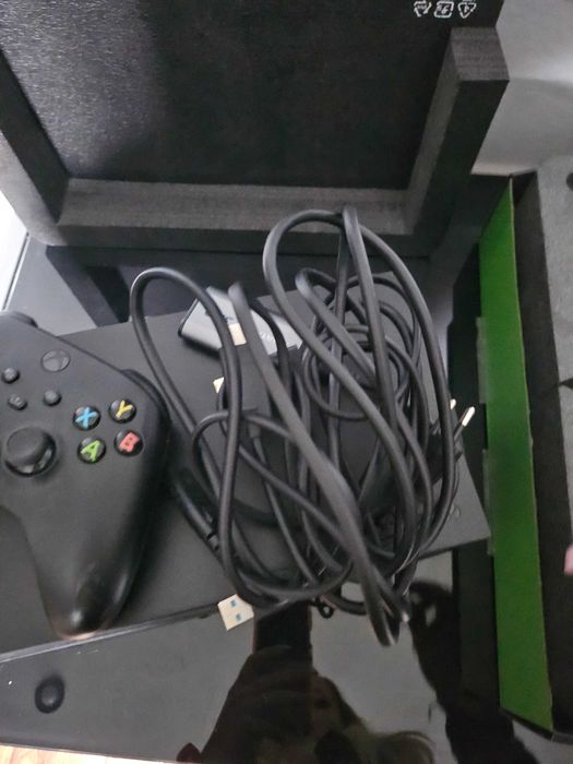 Konsola Microsoft Xbox Series X czarna 1TB