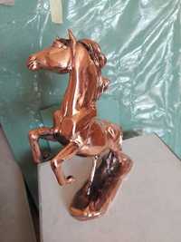 Скульптура коня бронза