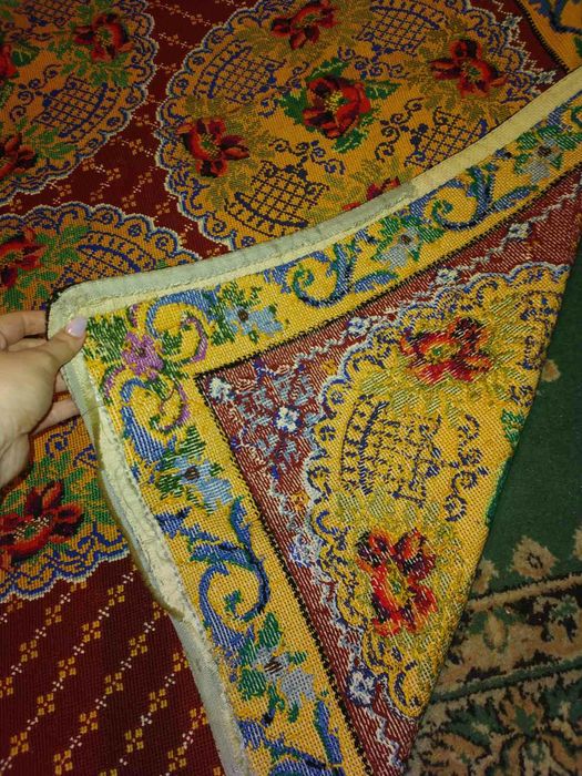 Ковёр ручной работы вышивка крестиком