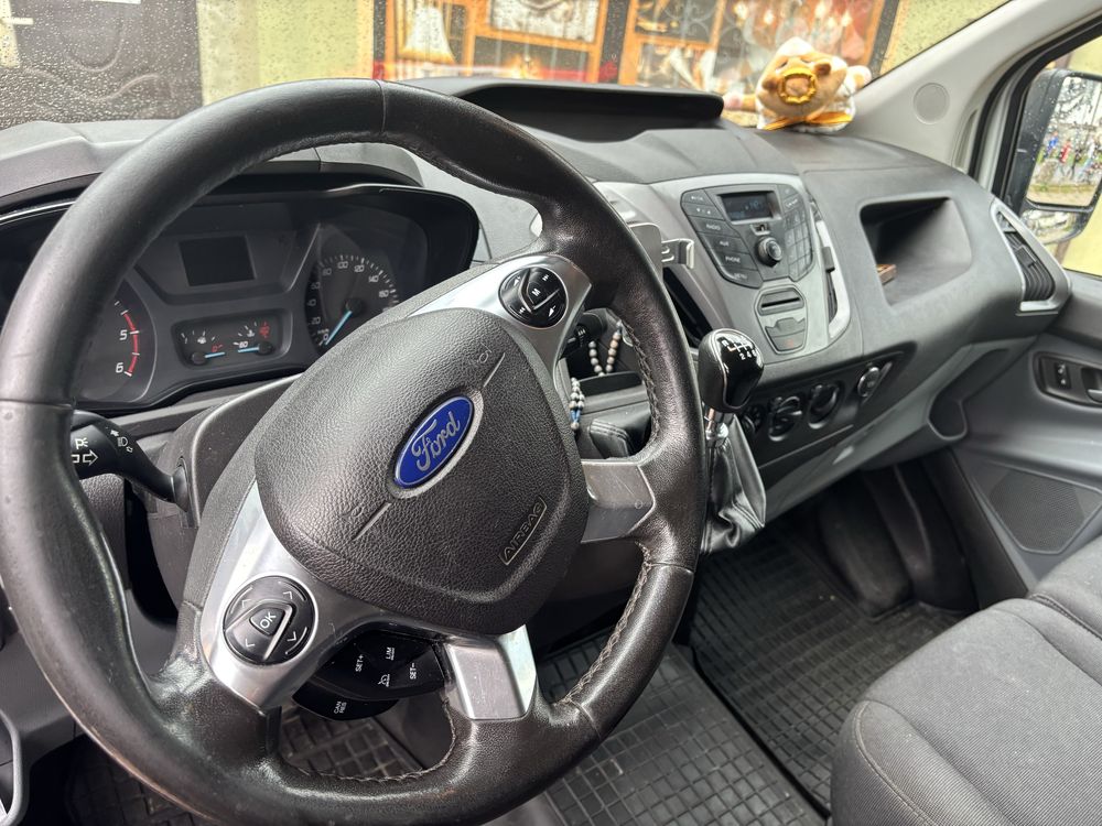 Ford transit custom L2H1 2.0 130km