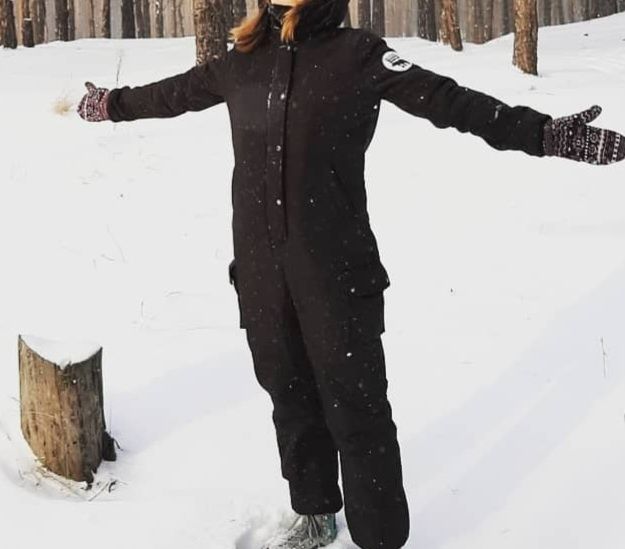 Жіночий зимовий комбінезон