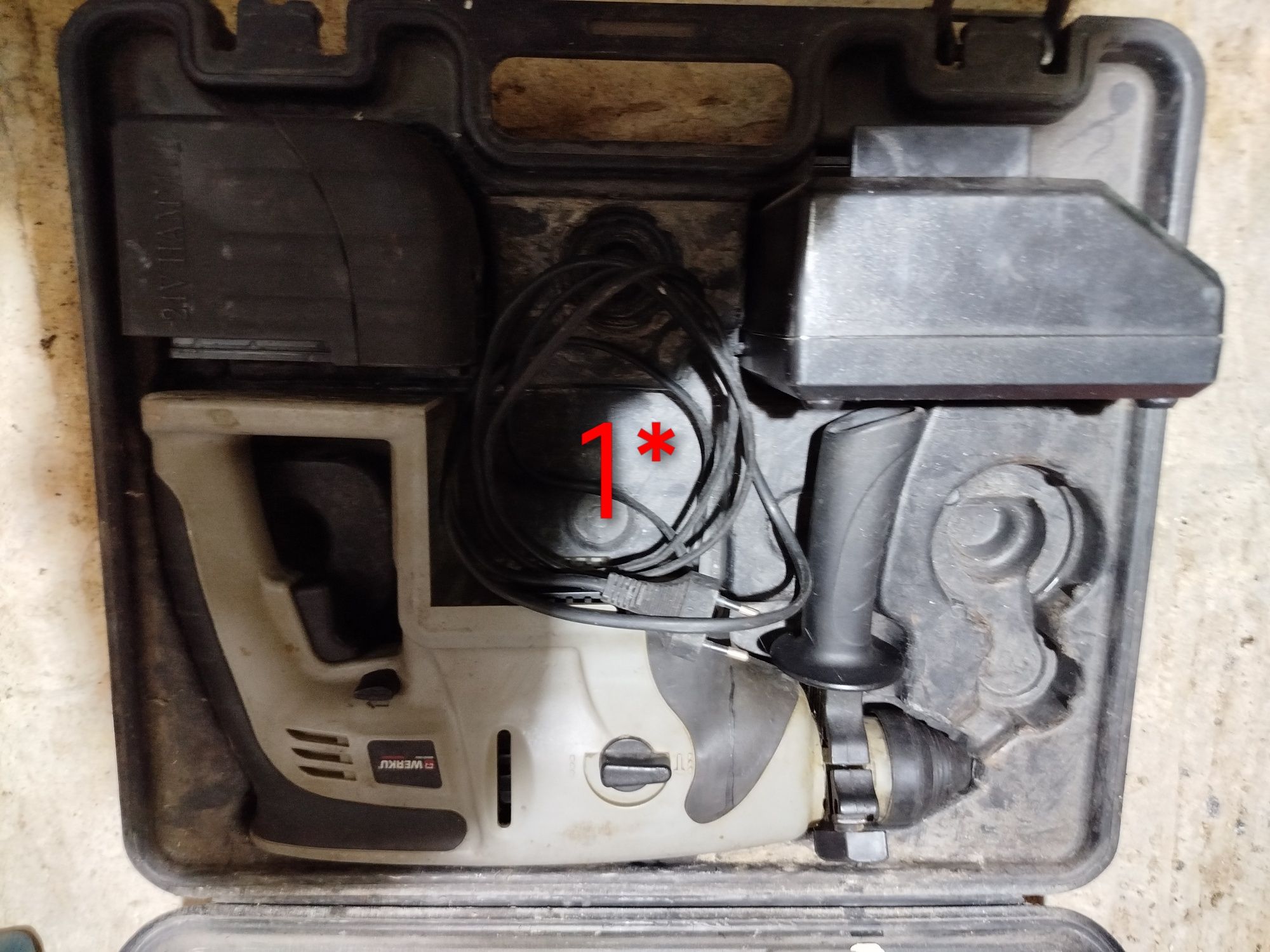 Vende-se conjunto de máquinas e ferramentas