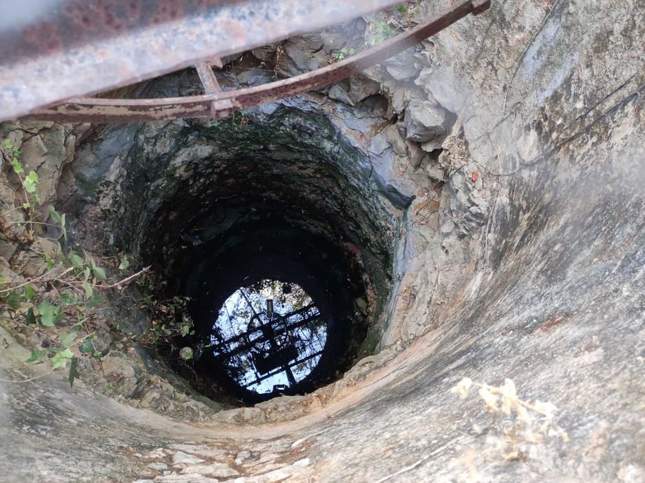 Moradia para recuperação, na cidade de Loulé, em lote de 602m2