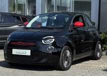 Fiat 500e 118KM red