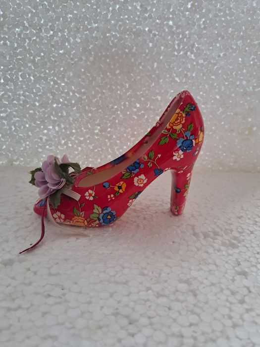 Туфелька на каблуке