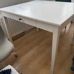 bialy stół rozkładany– klasyczny design IKEA IDANAS