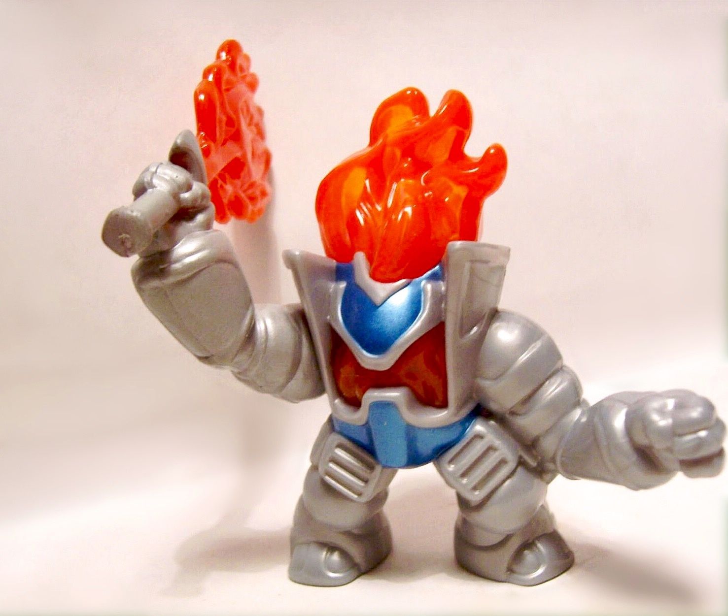 Ignitor Figura brinde Happy Meal McDonald's 2013 Skylanders Giants