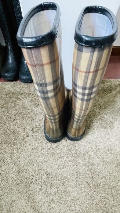 Galochas Burberry Como Novas