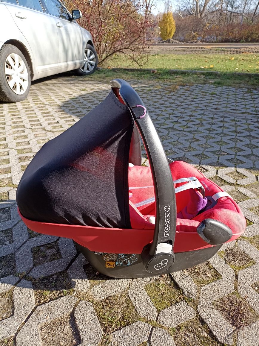 Maxi Cosi Pebble Plus 2way fix, fotelik + baza, nosidełko  czerwone