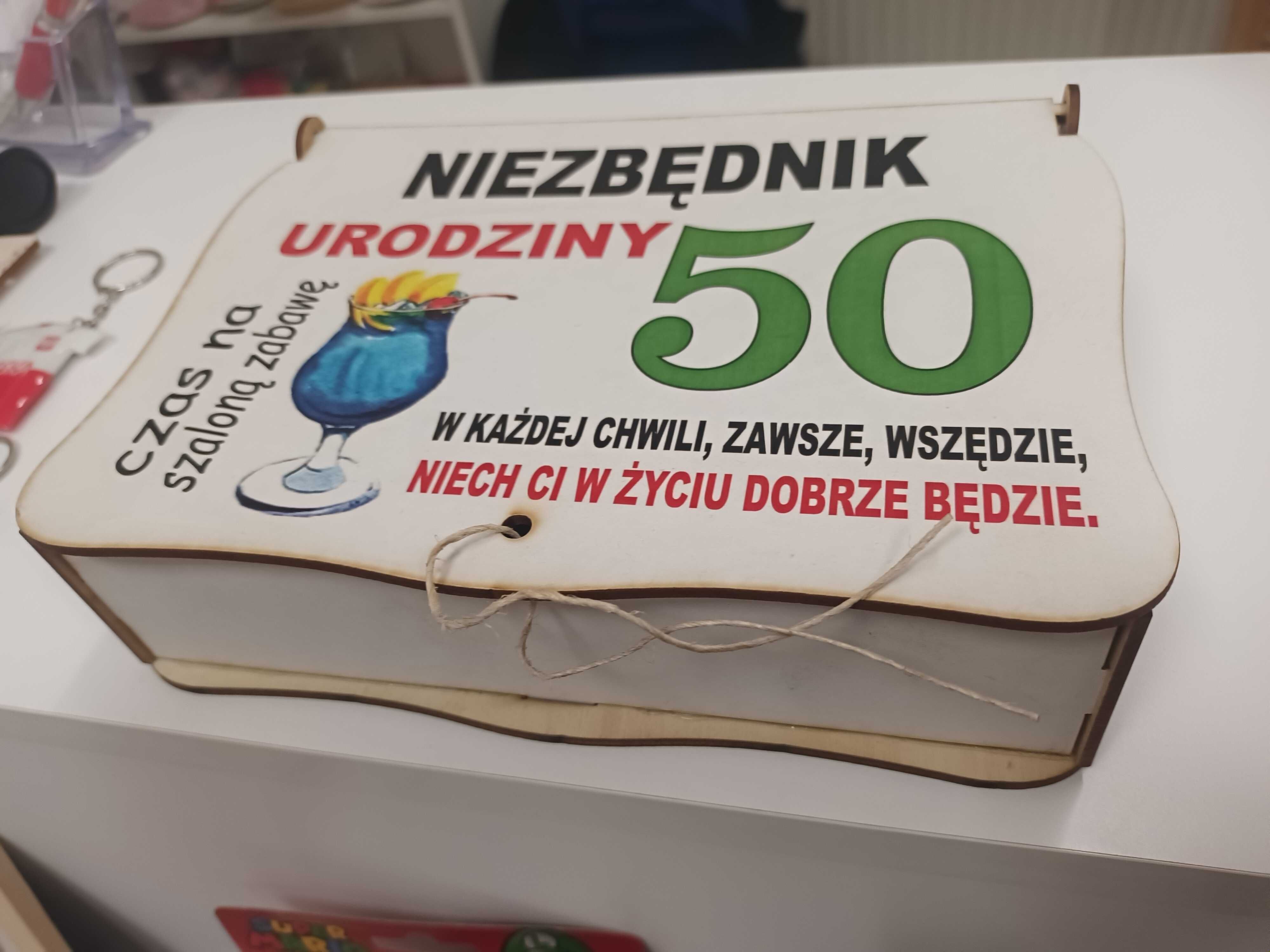 Drewniana skrzynka na 50 urodziny - EXTRA !