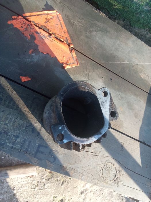 Продам на Иж планету 5