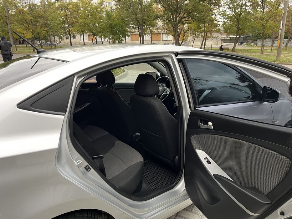 Продам Hyundai Aceent 2013 рік Газ 4