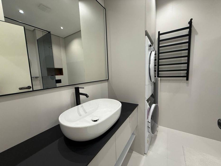 Оренда дизайнерської 2 км квартири в елітному ЖК