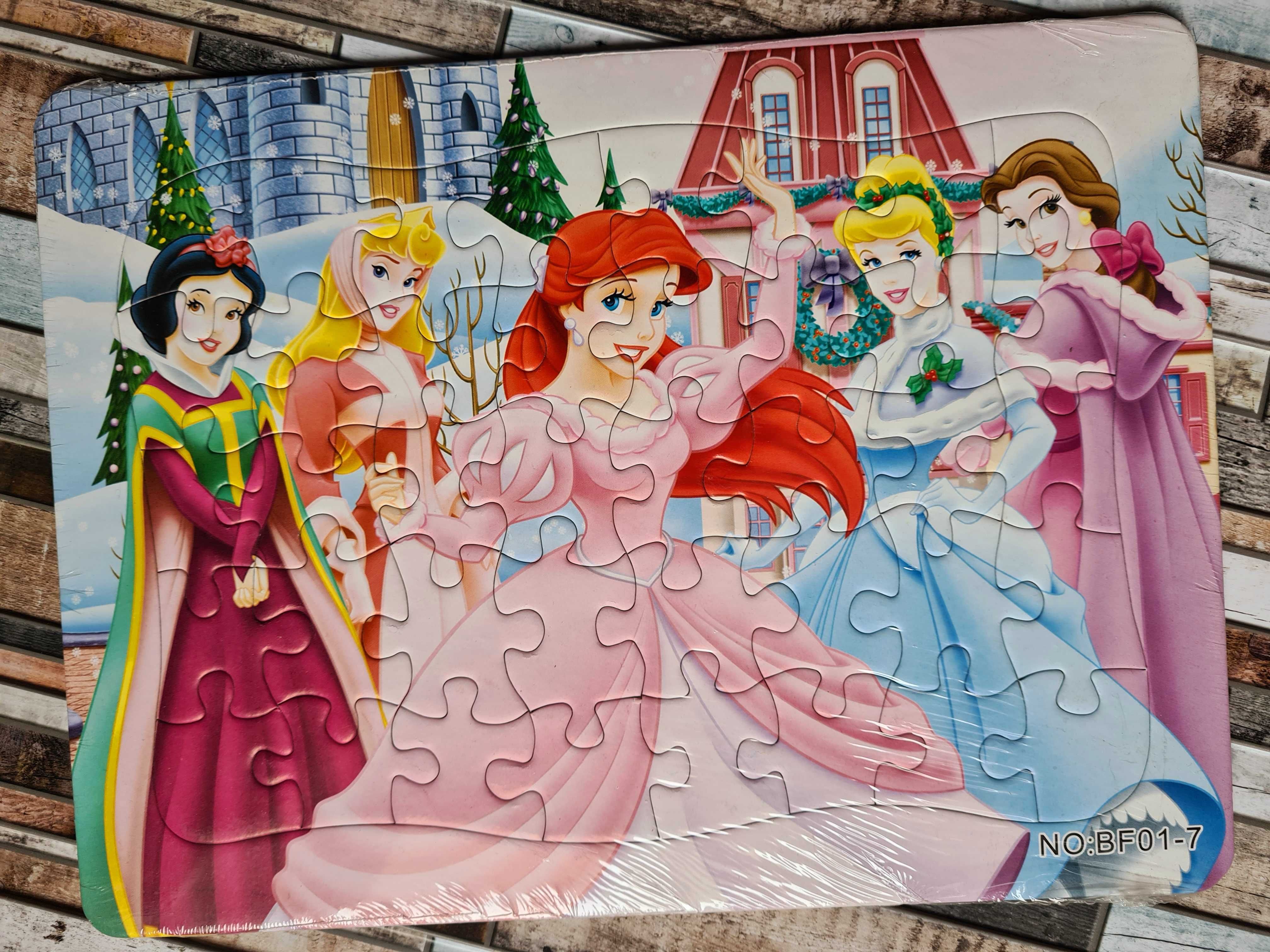 Puzzle ramkowe 40el nowe Księżniczki disneya zimą