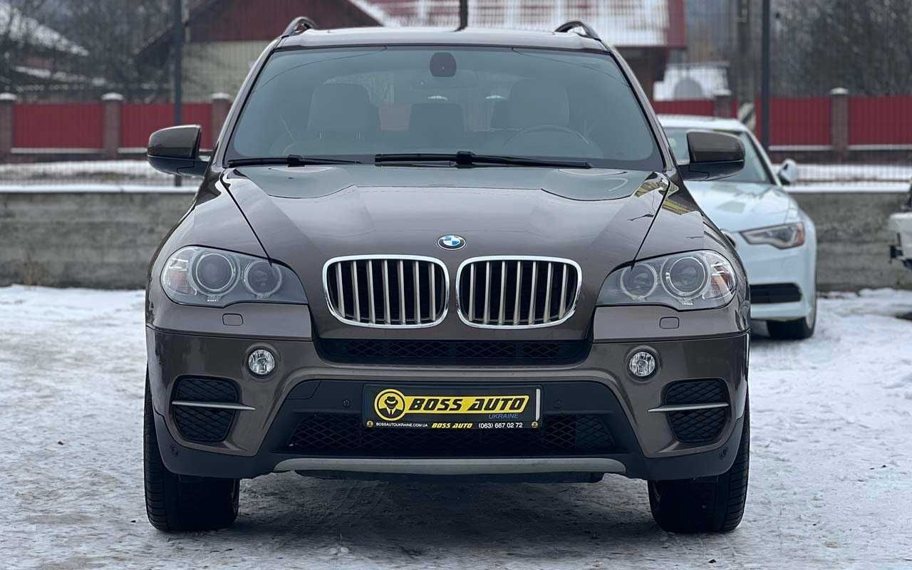 BMW X5 2012 року