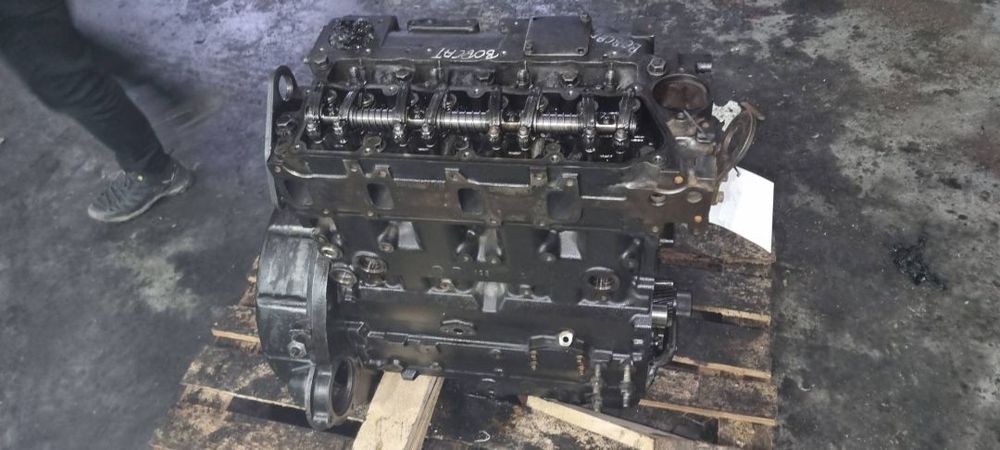 SILNIK SŁUPEK BOBCAT T2556 2166/2200 PERKINS