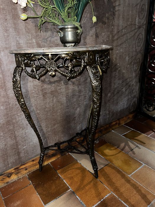 Credencia Vintage em Ferro com pedra Marmore