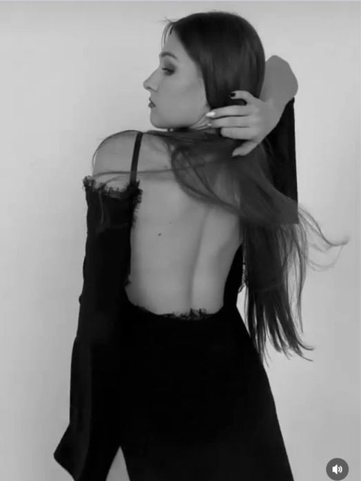 Продам неперевершену сукню для латини