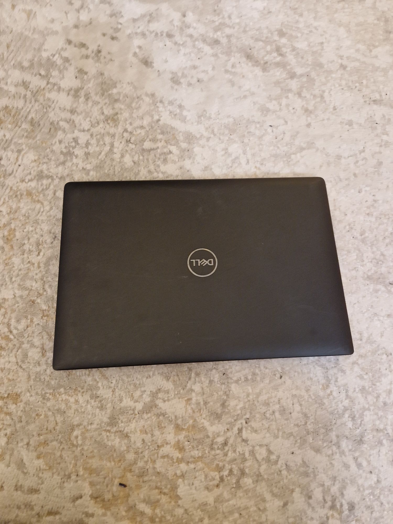 Dell latitude 3420 core i5 1135g7 14inch Fullhd