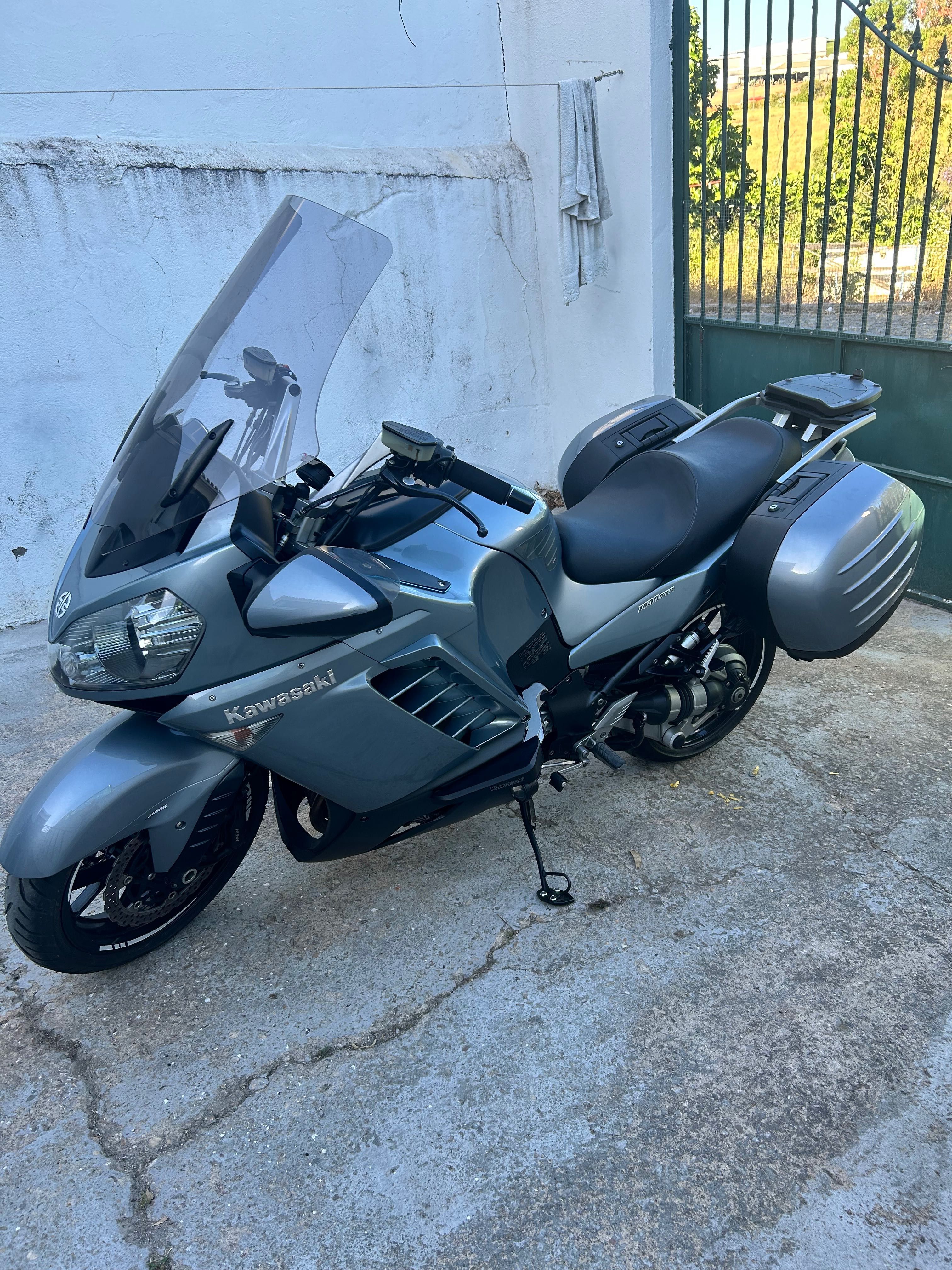 Kawasaki GTR 1400