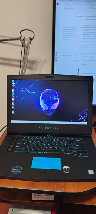 Игровой DELL ALIENWARE 15 R3 Core i7-7700HQ/RX 570 8Gb/DDR4 16Gb