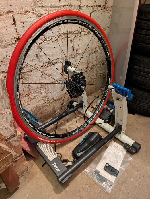 Trenażer rowerowy + koło gratis