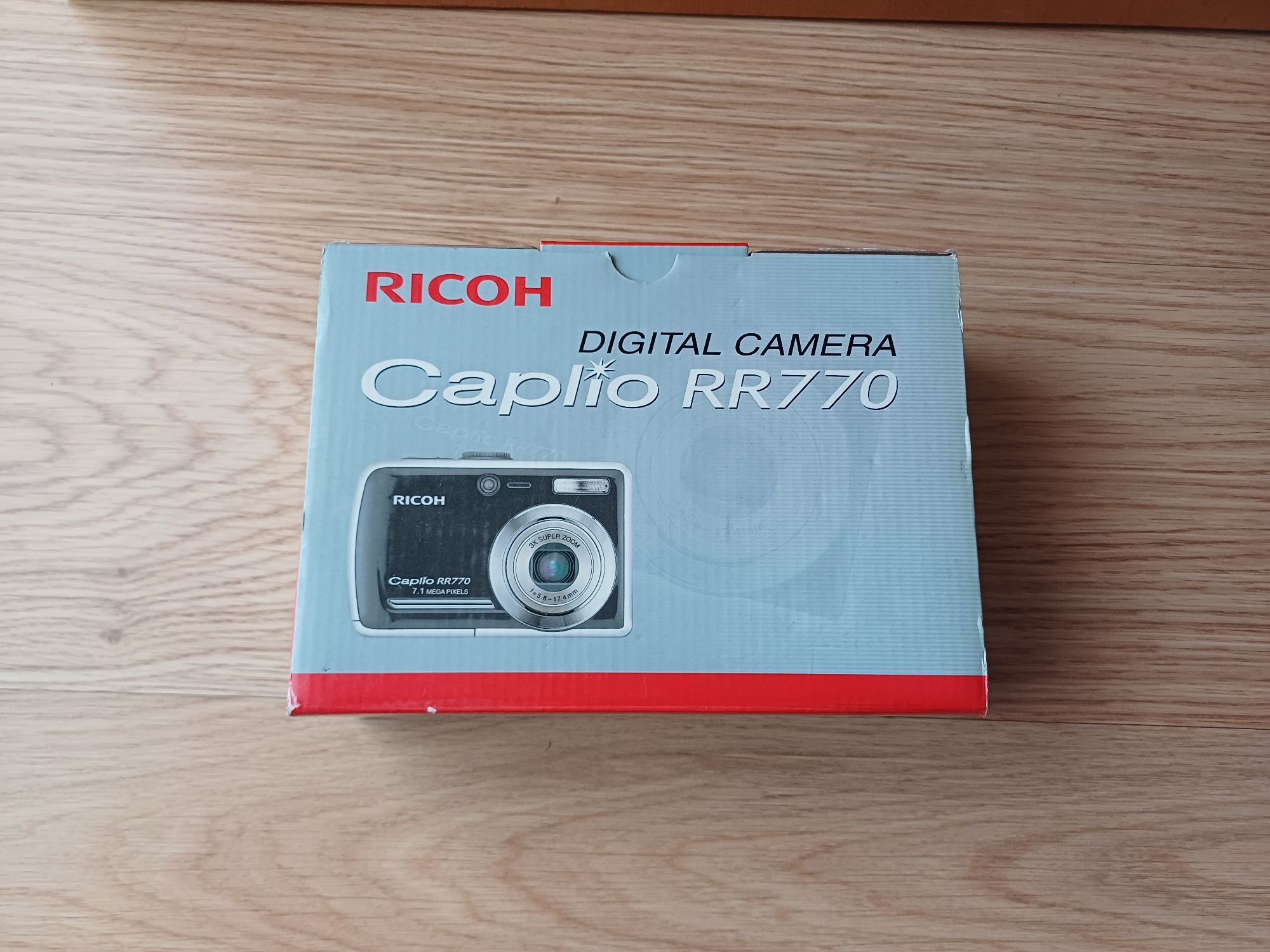 Máquina Digital Fotográfica RICOH