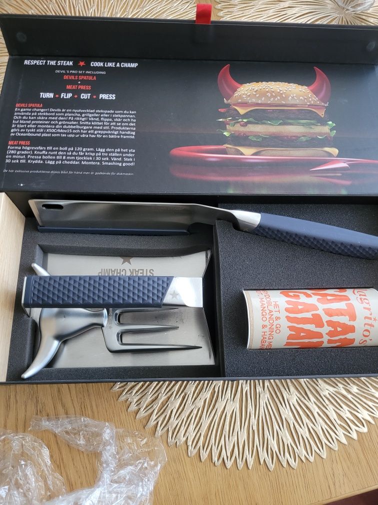 Tasak do steków,zestaw do burgerów