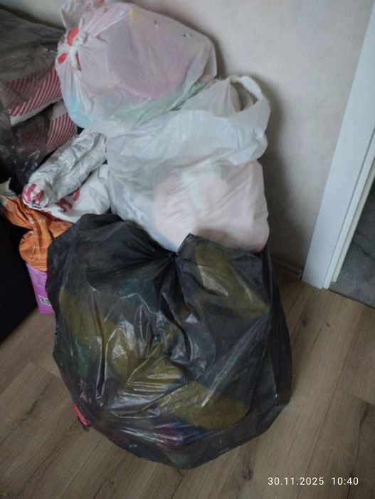 Віддам іграшки від народження до 1,6 року