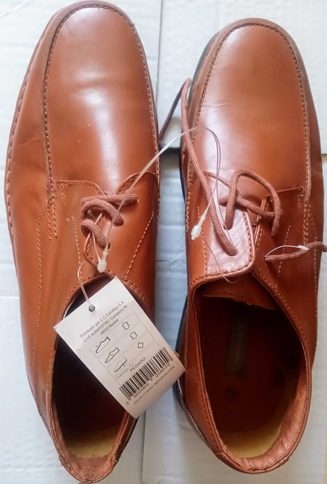 Sapatos Pele Homem 45 Novos