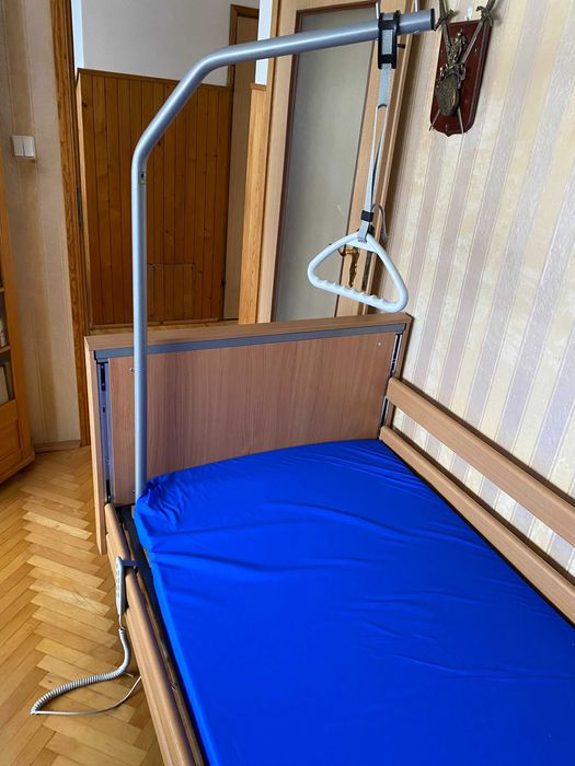 OKAZAJA Łóżko rehabilitacyjne elektryczne Timago z pilotem