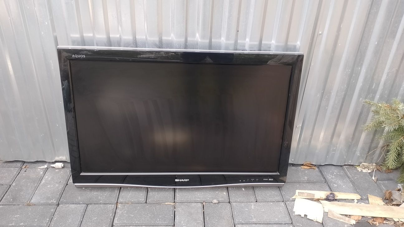 Telewizor 32 cale Sharp LCD