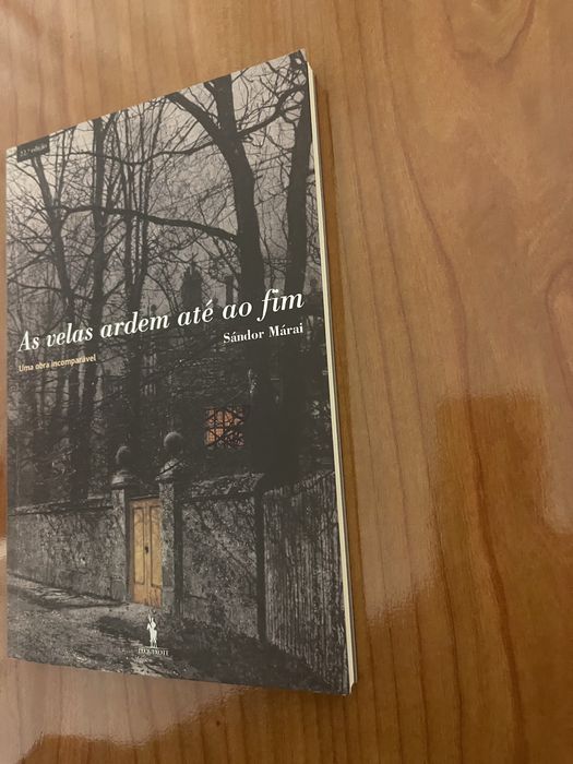 Livro As Velas Ardem até ao fim