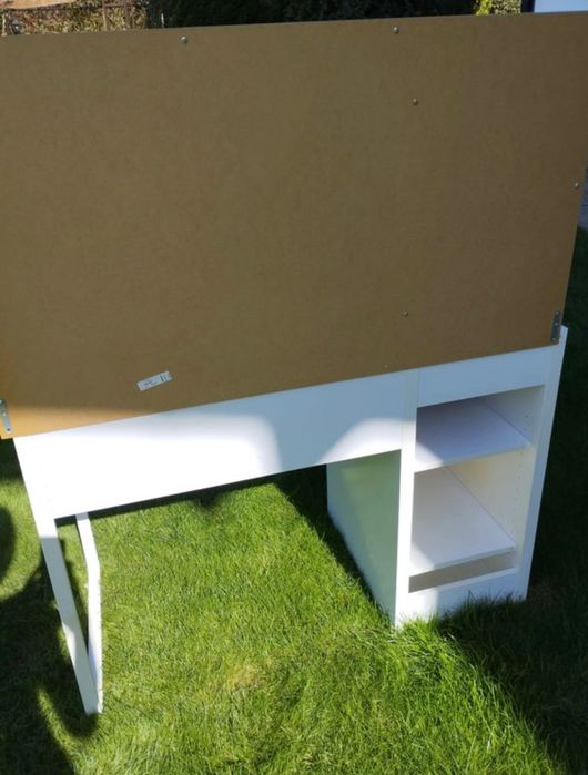 Biurko Micke Ikea z nadstawką