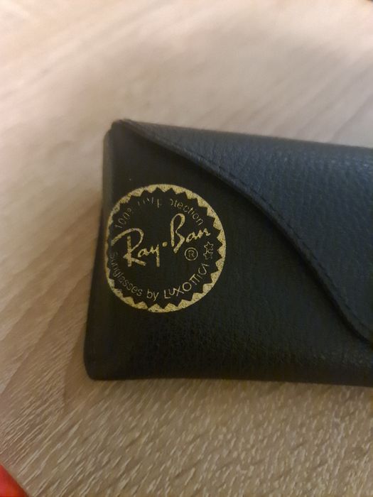 Vendo capa Ray Ban de oculos