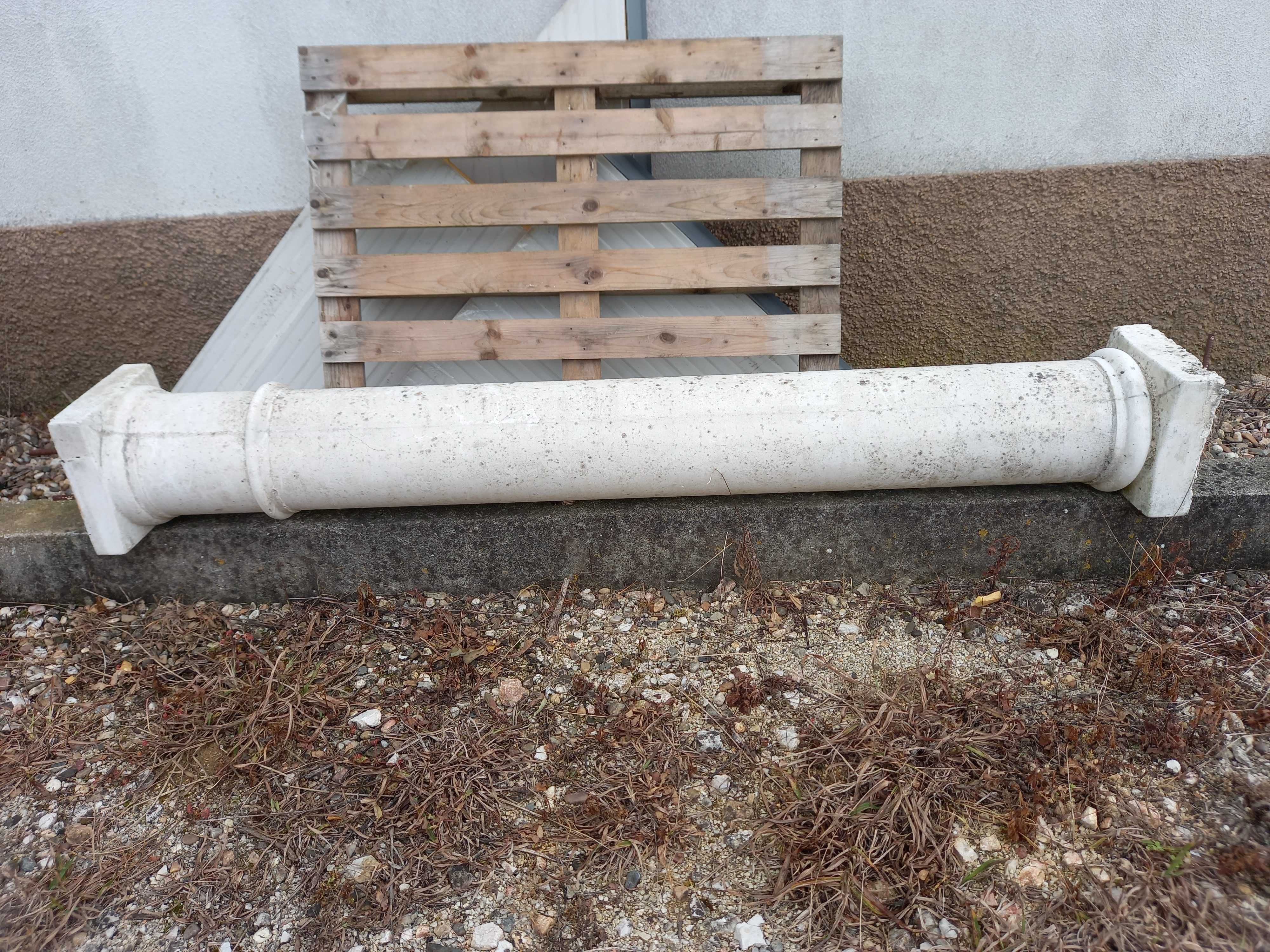 Coluna  tipo romana em concreto com 2m