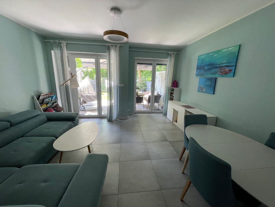 Szeregowiec przy jeziorze