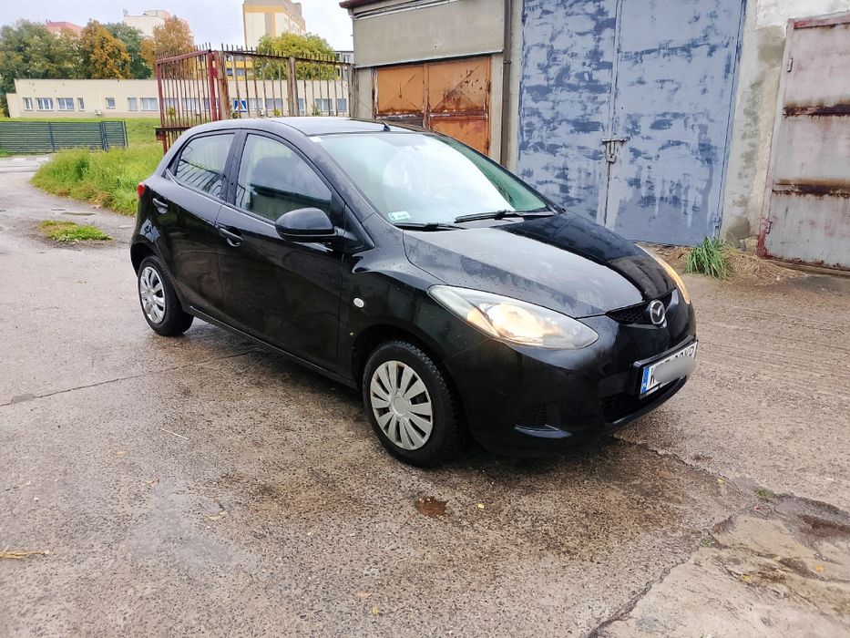Mazda 2  1.3i 2009r