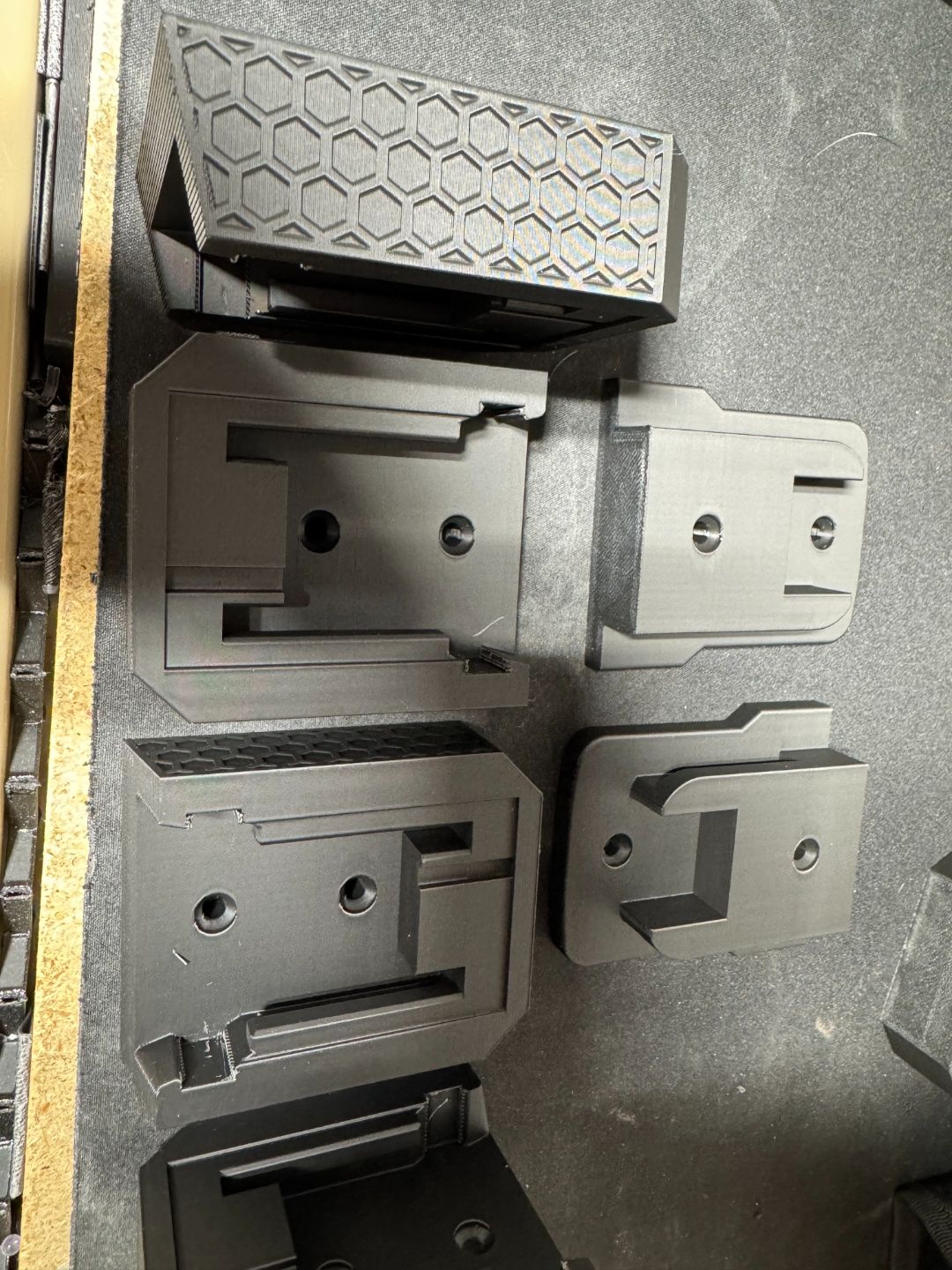 Uchwyt do baterii lub elektronarzędzi Milwaukee Makita DeWalt Bosch