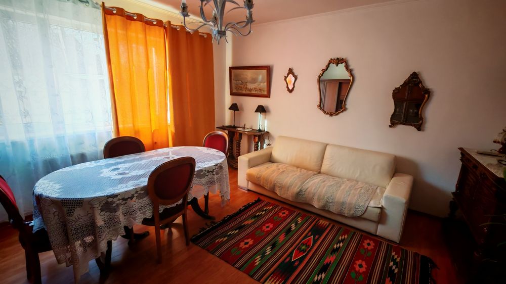 Здається в оренду 2к квартира в будинку