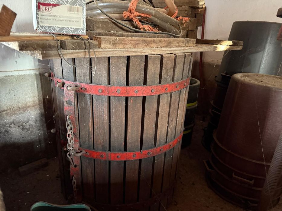 Prensa para uvas