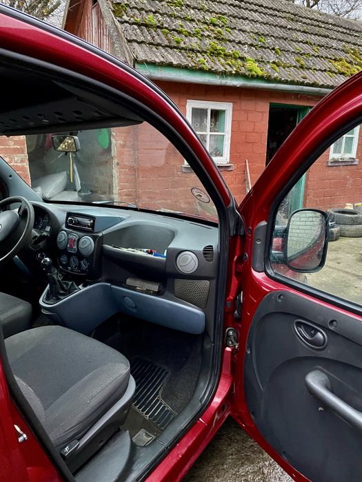 Продам фіат добло