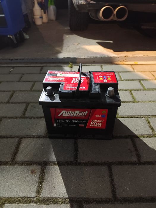 Akumulator rozruchowy 66 Ah